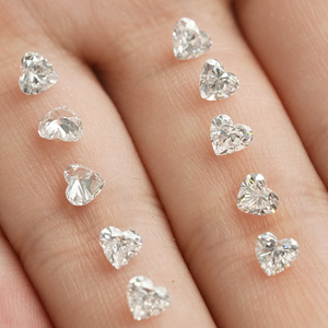 เพชร CVD สังเคราะห์รูปหัวใจ Starsgem ขนาด 3x3 มม.-4.5x4.5 มม. สี DE ความสะอาดระดับ VS-VVS ความแข็ง 10MOHS สำหรับเครื่องประดับชั้นดี - Product Image 2