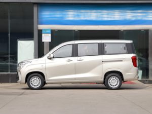 <span class=keywords><strong>Autobus</strong></span> Interurbani DFSK Glory 380, Minivan a Benzina 1.5 <span class=keywords><strong>L</strong></span>, 7-11 Posti, Trazione Anteriore, per Trasporto Aziendale - Product Image 4