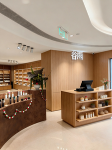 Diseño de Tienda de Cosméticos de Lujo para Comercios Minoristas de Cuidado de la Piel |   Exhibidores de Belleza Personalizados y Solución Integral de Equipamiento para Tiendas - Product Image 3