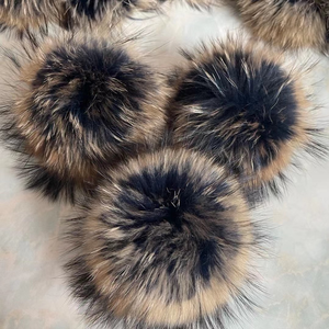 Pompones de piel de mapache natural esponjoso de 15cm Accesorio Snap on Pom para sombrero - Product Image 5