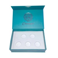 Boîte d'emballage rigide en carton recyclable de luxe en forme de livre avec double rabat, design gaufré, finition mate 2 mm, boîtes en mousse EVA