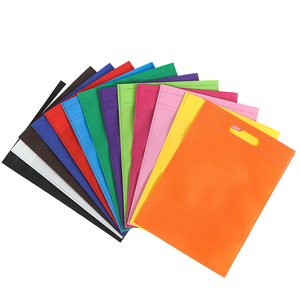 Fabricante de bolsas de polipropileno no tejido con corte en D para supermercados, comercio minorista y promoción de marca. - Product Image 1
