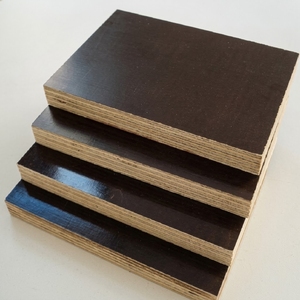 Contrachapado negro al por mayor con película protectora, resistente al agua, con núcleo fenólico de abedul para encofrados de construcción - Product Image 5