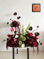 Vente en gros de centre de table de mariage en fleurs artificielles de soie mélangée bordeaux, luxueux et réaliste, pour allée, table, événement, fête, scène, décoration