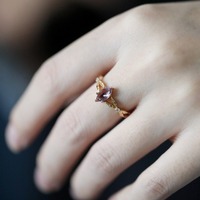 Bague Artemis Tear en tungstène incrustée de pierres précieuses améthyste violet clair taille marquise, style luxe léger et polyvalent