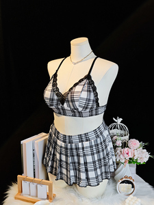 Conjunto de Lencería Sexy de 3 Piezas para Fiesta, Talla Grande, con Encaje a Cuadros, Transpirable, de Poliéster/Nailon, para Chicas Curvilíneas, Camiseta sin Mangas y Falda Plisada con Tanga - Product Image 3