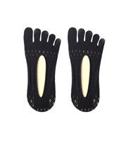 Chaussettes invisibles respirantes à cinq doigts antidérapantes pour femme, coupe basse, en maille rose et blanche, idéales pour l'été