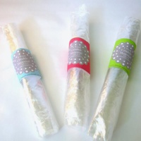 Jouets sensoriels carrés en tissu pelucheux pour bébé, en tissu froissé, avec film plastique froissé et bruit d'effet sonore