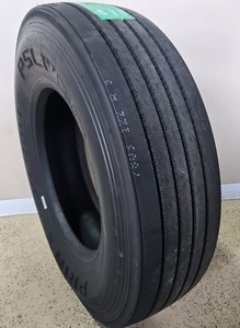 Neumático Sólido TBR 155/70R13 de Repuesto/Reparación para Camiones Pesados, Económico, Nuevo, Origen Estadounidense - Product Image 2