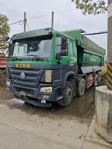 Nuevo Camión Volquete Chino Sinotruk HOWO 371HP 6X4 8*4 de 10 Ruedas RHD LHD de 25t-40t para Minería en Shanghái - Product Image 2