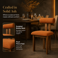 Ensemble de salle à manger en polaire pelucheuse couleur terre cuite, avec dossier et assise moelleux sur pieds en frêne clair, idéal pour comptoir à thé et charcuterie