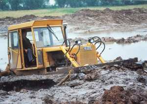 Changlin Sinomach nuevo <span class=keywords><strong>Bulldozer</strong></span> superventas Dozer 320hp <span class=keywords><strong>160hp</strong></span> 220hp Rc <span class=keywords><strong>Bulldozer</strong></span> chino - Product Image 3