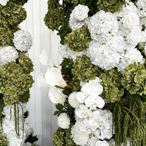 Arche de fleurs artificielles modernes en soie blanche et verte, faite à la main, pour les cérémonies de mariage et la décoration de fêtes en plein air dans les jardins - Product Image 3