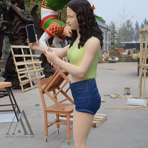 تمثال فتاة بحجم طبيعي مع أذن لؤلؤية، تمثال فانتازيا على شكل كينتور، فن من الألياف الزجاجية، تمثال فتاة بتصميم فني عصري مع لؤلؤ - Product Image 5