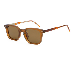 Gafas de Sol Cuadradas Estilo Europeo Americano para Hombre y Mujer, Lentes Polarizadas UV400, Protección Solar Versátil - Product Image 4