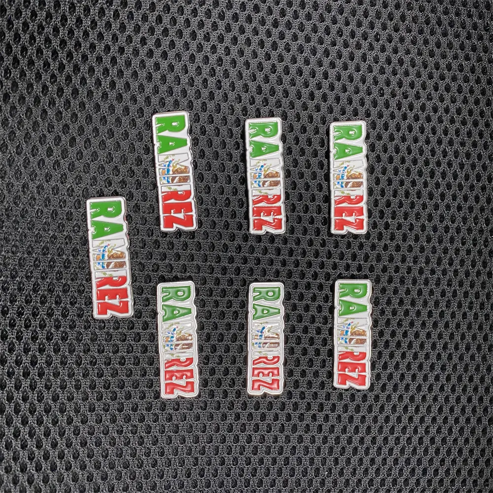 Venta al por mayor nueva etiqueta de identificación Pins colorido fiesta estilo personalizado México esmalte fruta Flip Collar Pins