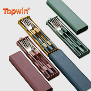 Juego de Cubiertos Portátiles de Acero Inoxidable 304 Estilo Coreano con Cuchara, Tenedor y Palillos, con Caja de Picnic de Alta Calidad - Product Image 1