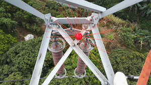 แผ่นแม่เหล็กไล่นกสีแดงสำหรับระบบไฟฟ้าหอคอยโทรคมนาคม - Product Image 5