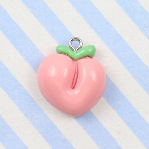 Breloques en résine esthétiques et mignonnes en forme de fruits pour la fabrication de porte-clés, fournitures DIY pour porte-clés, pendentifs fraise, pêche, avocat, composants et accessoires - Product Image 6