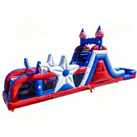 Parcours d'obstacles gonflable long avec toboggan, défi extérieur pour fête foraine ou anniversaire