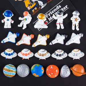 ตุ๊กตาอวกาศเรซิ่นงานฝีมือ DIY ของสะสมตกแต่งสำหรับทำเคสโทรศัพท์ - Product Image 5