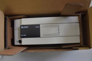 PLC <b>Power</b> <b>Supply</b> with 32 Point Input and Output Transistor Source Type FX3U-64MT/DSS - Product Image 4