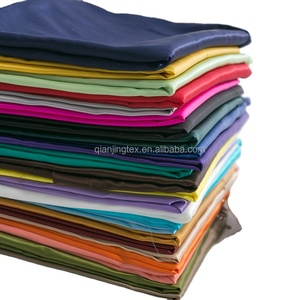 <span class=keywords><strong>Tissu</strong></span> satiné en nylon doux et lisse imperméable haute densité 20D pour la coque de veste - Product Image 1