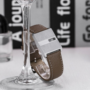 Montre carrée à heure sautante personnalisée OEM/ODM avec logo, faible MOQ, pour entreprises et cadeaux, vente en gros - Usine de Shenzhen - Product Image 3