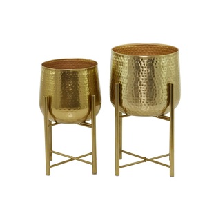 Jardinière en métal durable avec support pour la décoration de plantes d'intérieur et d'extérieur, balcon, jardin et terrasse - Product Image 5