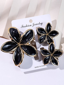 Lot de 3 pinces à <span class=keywords><strong>cheveux</strong></span> en forme de fleur de frangipanier avec bordure dorée, épingles à <span class=keywords><strong>cheveux</strong></span> esthétiques en résine gelée, bijoux de plage d'été style sirène pour femmes - Product Image 6