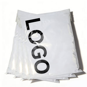 Sac d'emballage en tissu RUIQI 38*48cm personnalisé pour livraison express, sac de transport pour articles, sac logistique auto-adhésif avec protection de la confidentialité - Product Image 1