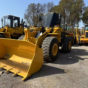Cargadora de Ruedas Hidráulica Komatsu WA380 Usada con Cucharón Reforzado y Gran Tracción para Transporte de Materiales a Granel - Product Image 6