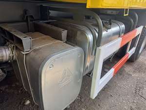 รถบรรทุกหนักมือสอง Sinotruk HOWO/Shacman 371/400/430 แรงม้า 8X4 เครื่องยนต์ Weichai กล้องมองหลัง เกียร์ธรรมดา 10 สปีด - Product Image 2