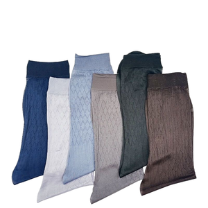 Venta al por mayor Cómodos <span class=keywords><strong>calcetines</strong></span> de seda transparente rombo fino equipo vestido <span class=keywords><strong>calcetines</strong></span> hombres de nylon transpirable <span class=keywords><strong>Calcetines</strong></span> - Product Image 2