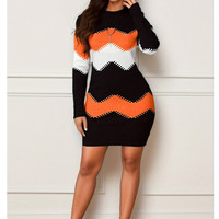 Robe pull tricotée pour femme, coupe ajustée, moulante, manches longues, col rond, rayures en zigzag, longueur genou, décontractée, printemps automne