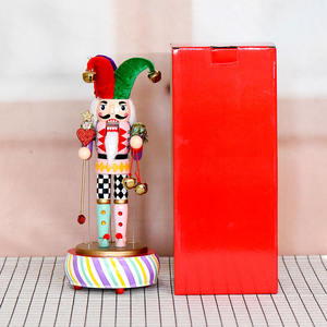 Nueva <span class=keywords><strong>Caja</strong></span> Musical <span class=keywords><strong>de</strong></span> Madera con Base <span class=keywords><strong>de</strong></span> Cascanueces <span class=keywords><strong>de</strong></span> Estilo Europeo, Acabado Pintado a Mano, Regalo Artesanal <span class=keywords><strong>de</strong></span> Navidad - Product Image 4