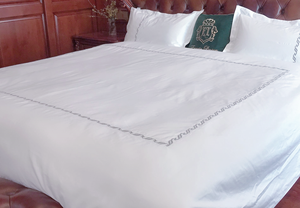 Ensemble de literie brodée pour hôtel, bon marché et de haute qualité, tissu satin uni, pur coton T300 - Product Image 2