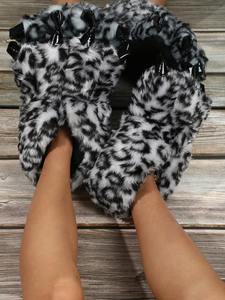 Pantoufles en coton en forme <span class=keywords><strong>de</strong></span> pattes <span class=keywords><strong>de</strong></span> <span class=keywords><strong>tigre</strong></span> et <span class=keywords><strong>de</strong></span> zèbre <span class=keywords><strong>de</strong></span> dessin animé, mignonnes et amusantes, pour l'automne et l'hiver, chaussures chaudes en coton pour la maison - Product Image 4