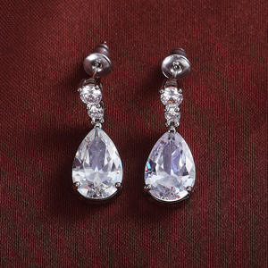 Boucles d'oreilles Dltaii pour femmes en argent 925 avec cristaux en forme de goutte d'eau, sertissage à griffes d'améthyste, bijoux classiques pour tous les jours - Product Image 4