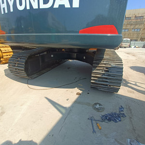 Excavatrice sur chenilles Hyundai 225 d'occasion, d'origine coréenne - Product Image 3