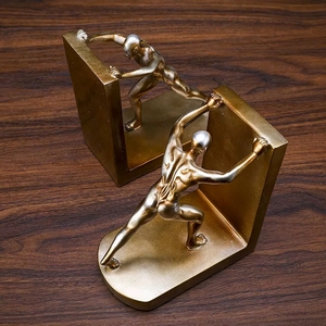 现代当代强力男子铜色树脂艺术装饰书立黄色圣诞家居装饰客厅HXY品牌 - Product Image 5