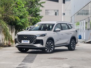 Chery Tiggo 8 PLUS SUV à essence avec recharge rapide sans fil 50W - Product Image 1