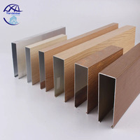 Décoration intérieure, plafond suspendu en aluminium, faux plafond en aluminium 3D à grain de bois en forme de O, R ou U avec design suspendu en métal