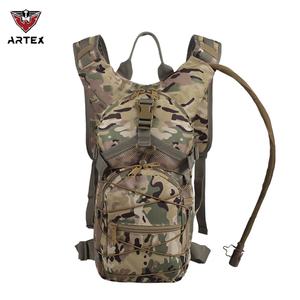 Sac à dos d'hydratation pour l'extérieur, camouflage, fournisseur d'or, sans réservoir - Product Image 1
