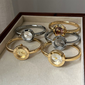 Nuovo Orologio <span class=keywords><strong>da</strong></span> <span class=keywords><strong>Donna</strong></span> <span class=keywords><strong>Vintage</strong></span> 2026, Semplice Orologio a Bracciale Dorato, Stile Alla Moda, Individualista, Romantico e Trendy di Alta Gamma - Product Image 6