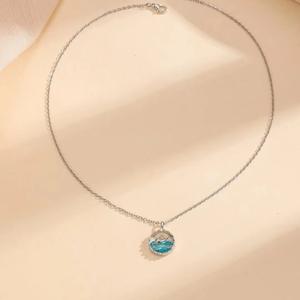 Collar de Aleación con Forma de Ballena para Mujer, Colgante de Oro y Plata con Cristal Azul Engastado, Amuleto Temático de Animal, Joyería de Regalo - Product Image 3