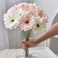 Bunga Gerbera Daisy Buatan Tangan Tangkai Tunggal dari Kain Sutra Realistis untuk Dekorasi Pernikahan, Hari Ibu, dan Rangkaian Bunga Rumah
