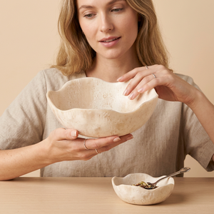 Bol en résine époxy de qualité alimentaire avec finition brillante personnalisée, fait main pour la cuisine, décoration de fête, couleur et forme personnalisées - Product Image 1