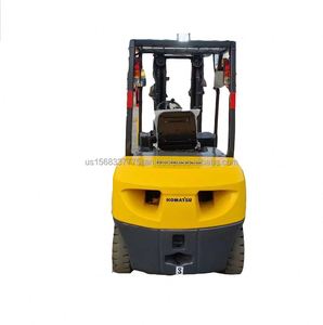Montacargas Diésel Komatsu FD30 de 3 Toneladas, 4x4, Neumáticos Sólidos, Mástil de 3 Etapas, Excelente Rendimiento, Montacargas Usado Original de Alta Calidad - Product Image 1