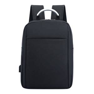 Mochila à Prova d'Água Antifurto Leve com Alça de Alumínio e Porta USB Mochila Escolar de Grande Capacidade - Product Image 2